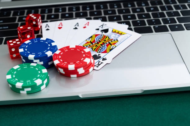 Sic Bo table layout with betting areas